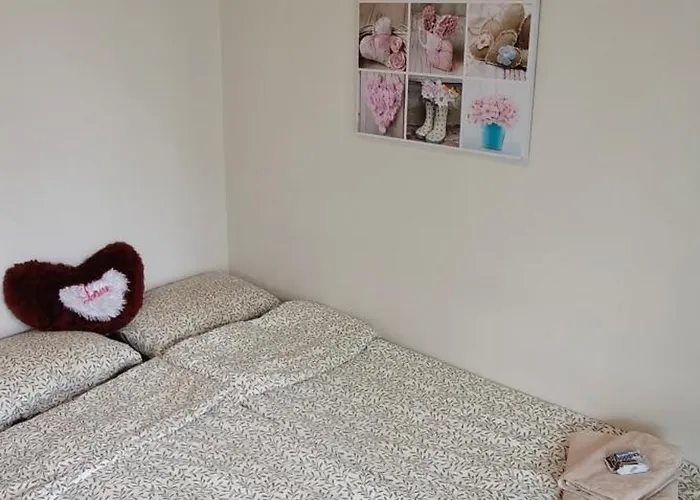 Cozy With Private Sauna In Lapland 公寓 *